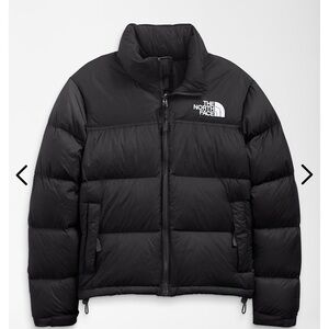 The North Face Women’s 1996 Retro Nuptse Jacket in black. Size XS